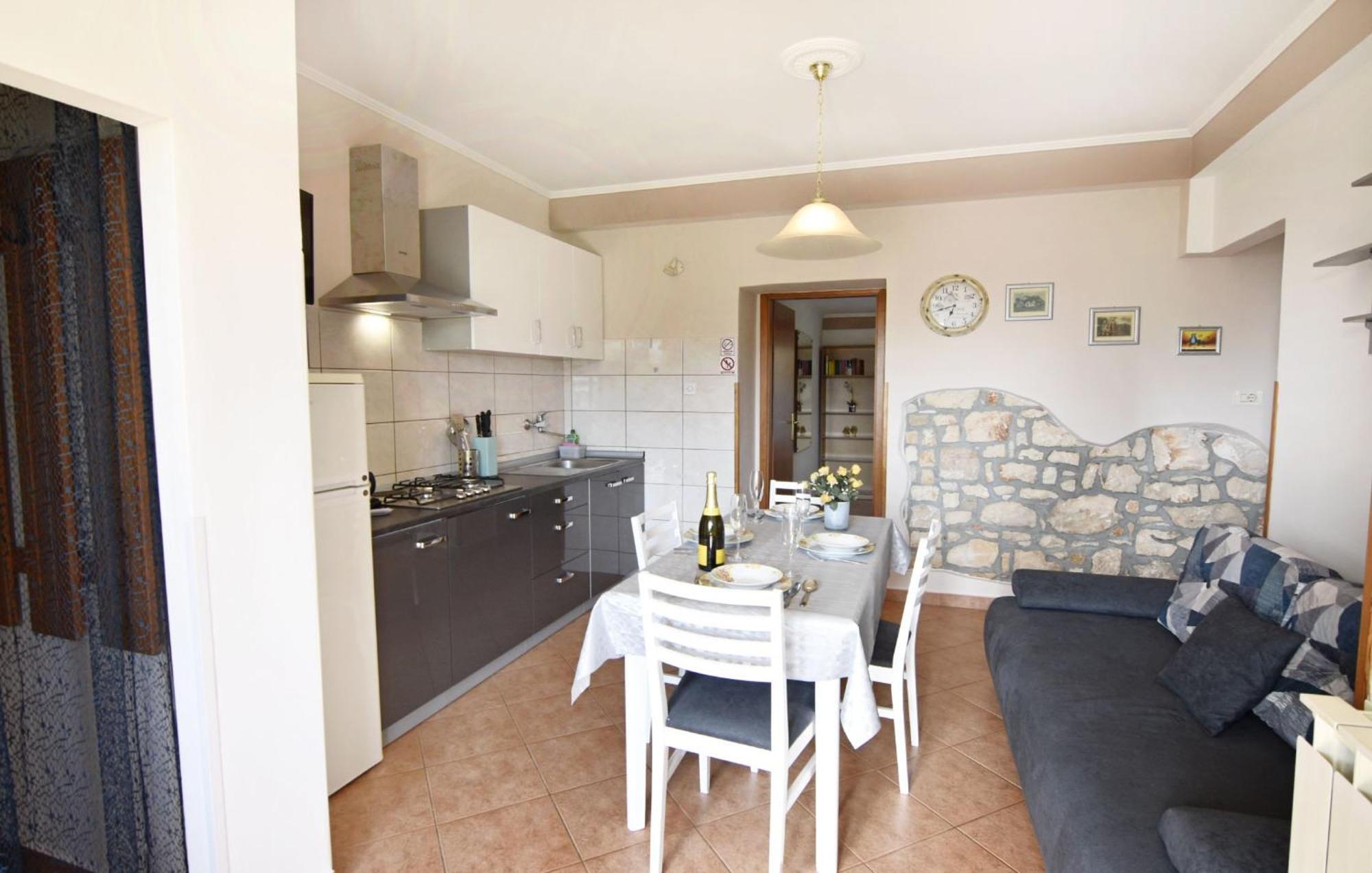 Apartmán Grosse In Mit Grossem Garten Und Meerblick Umag